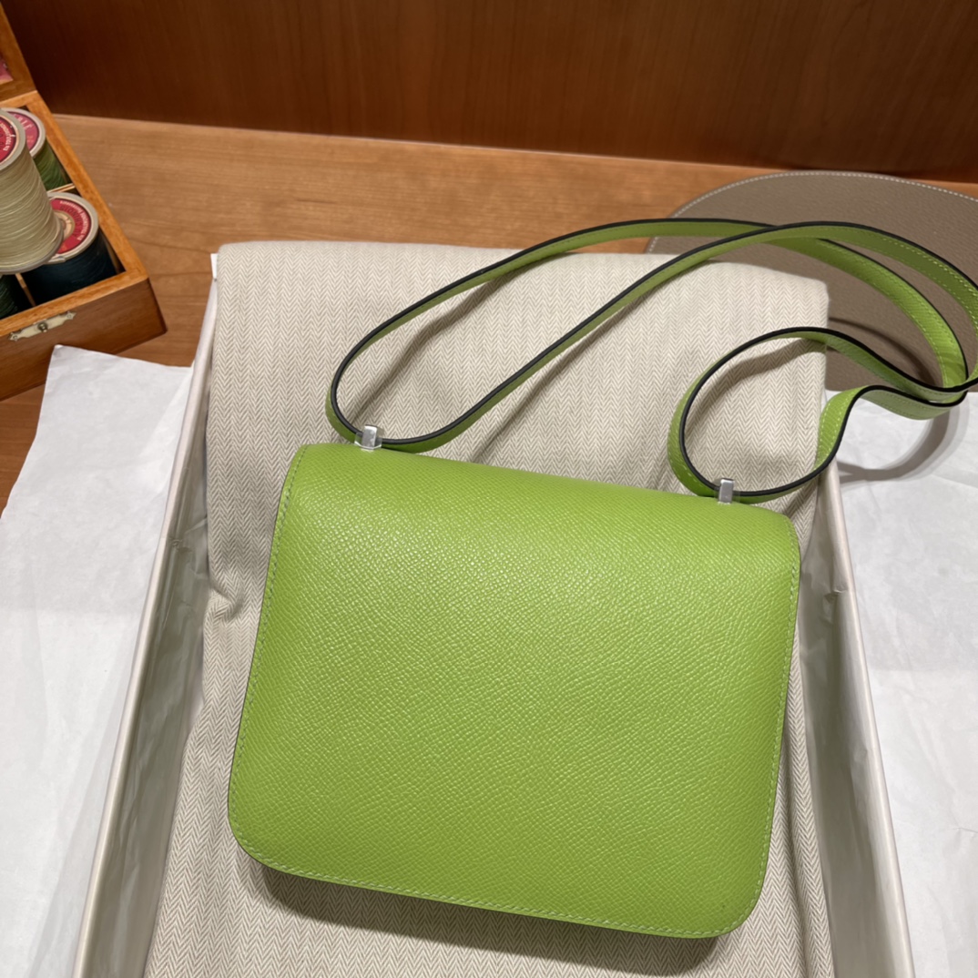 에르메스 콘스탄스18 키위그린 은장 앱송